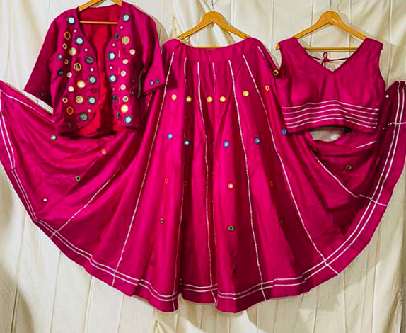 Vibrant Fuchsia Pink Navratri Chaniya Choli with Mirror Work Embellishments